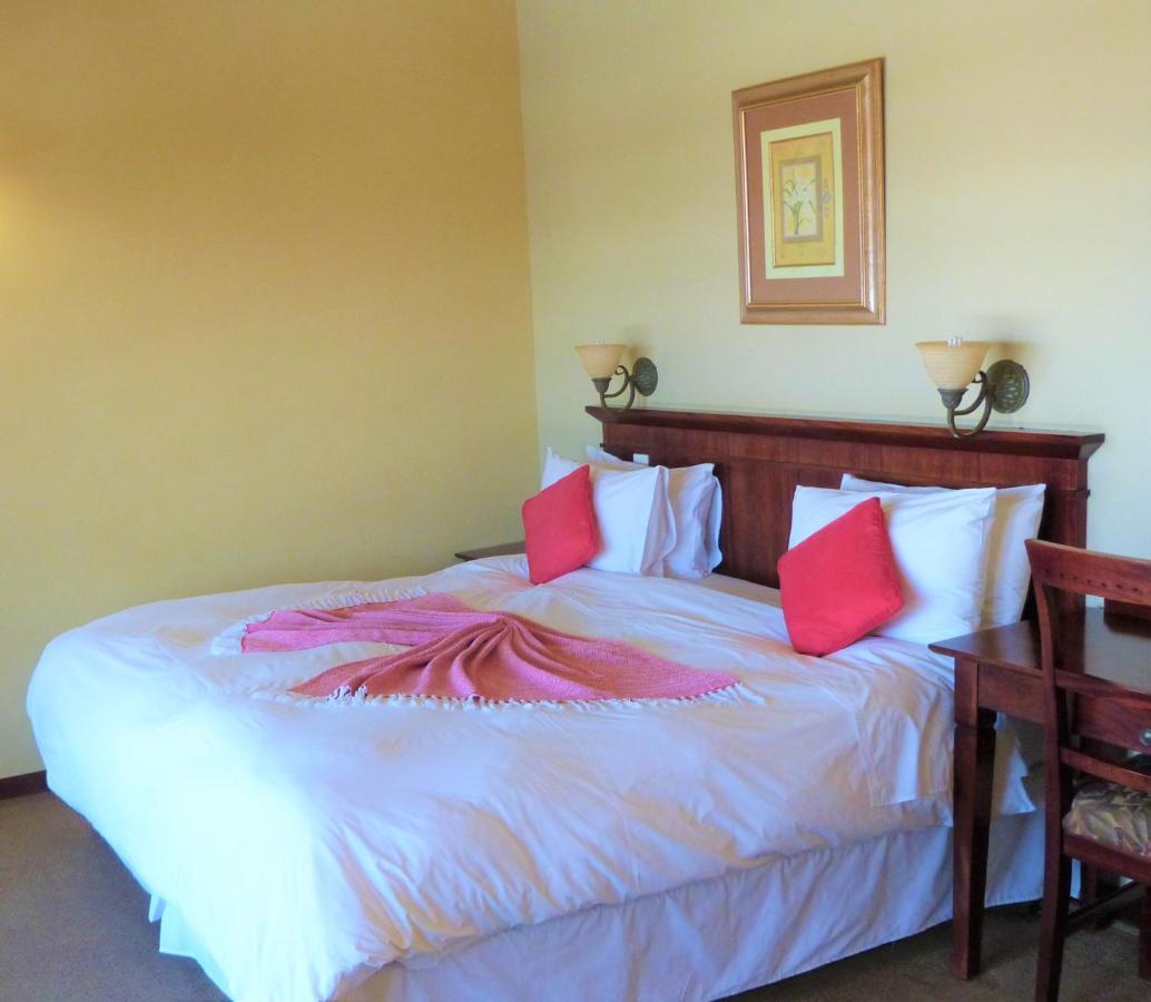 Sandford Park Country Hotel Bergville Exterior photo