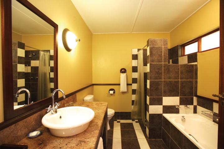 Sandford Park Country Hotel Bergville Exterior photo